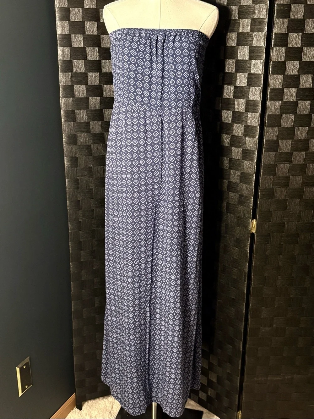 Abercrombie & Fitch Navy Strapless Geometric Maxi Dress